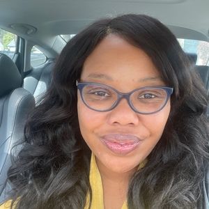 Meet your Posher, Alana